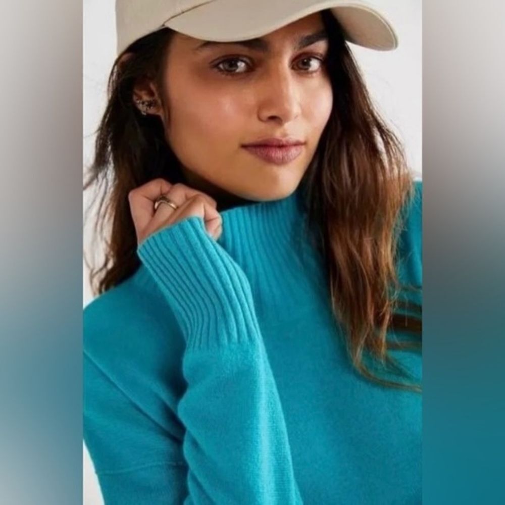 NWOT Free People Poppy Cashmere Turtleneck Sweater - Picture 4 of 9